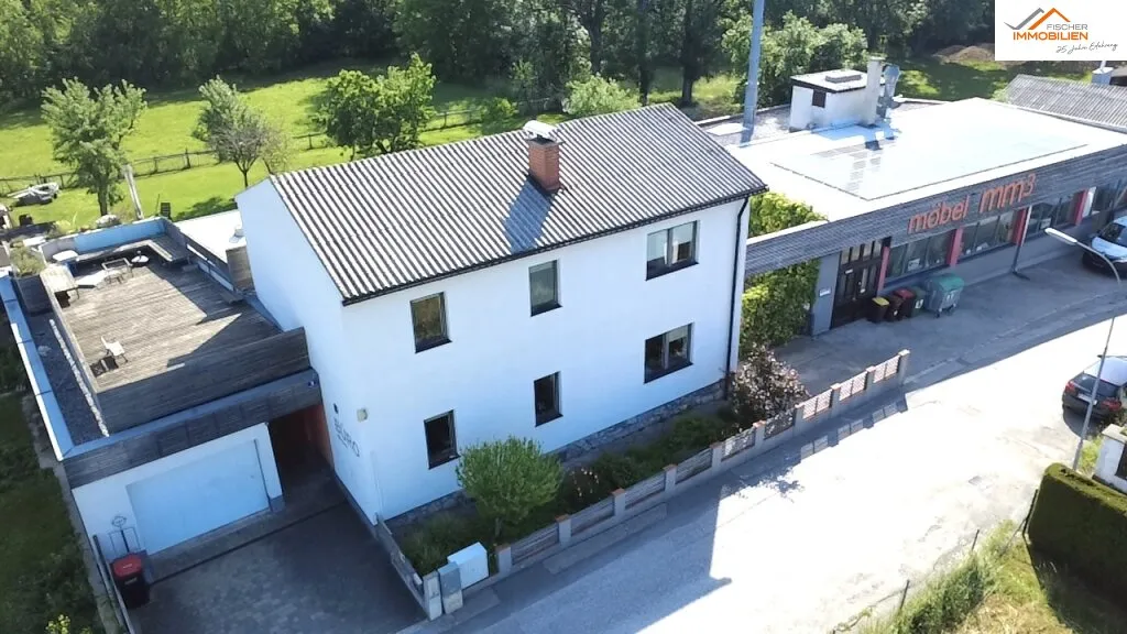 Großzügiges Wohnhaus, Nebentrakt und Betriebshalle mit Lackieranlage, Ternitz