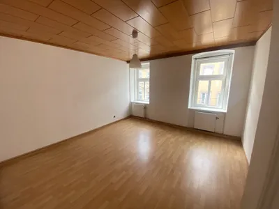 Helle , freundliche 3 Zimmer Wohnung - 2er WG möglich