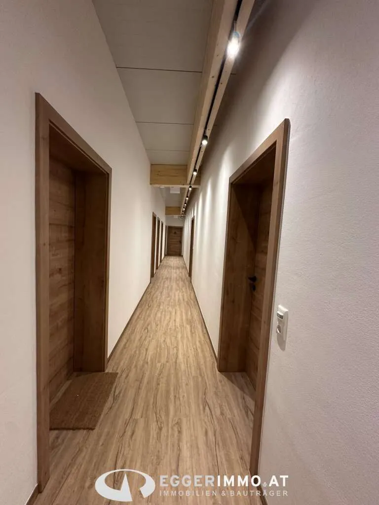 Moderne neubau Büroflächen (auf Wunsch inkl. Dienstwohnung) in Saalfelden / Harham direkt an der B311 zu vermieten - Ansicht 3