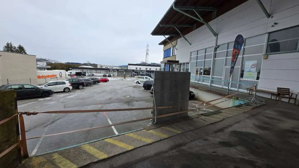 Lagerflächen im 1. in Eugendorf 50 bis 400 m² - Ansicht 2