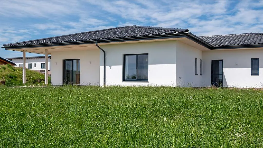 PRIVATVERKAUF - moderner barrierefreier Bungalow in ruhiger und sonniger Lage - Ansicht 2