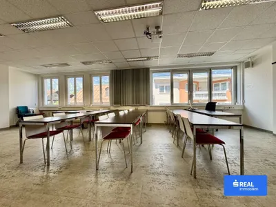 10-Zimmer-Gewerbeimmobilie kaufen in Lienz – 470 m² – Bild 8 von 10