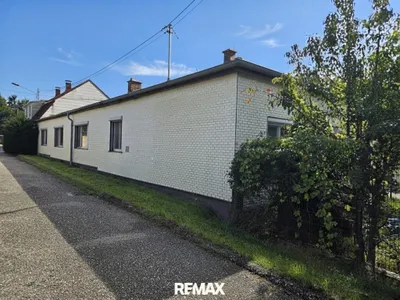 4-Zimmer-Haus kaufen in Bruck an der Leitha – 165 m², € 279.000 – Bild 1 von 26