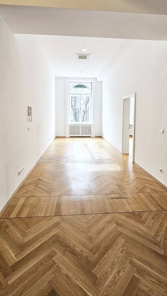 Repräsentatives, top gepflegtes, helles Innenstadtbüro - View 3
