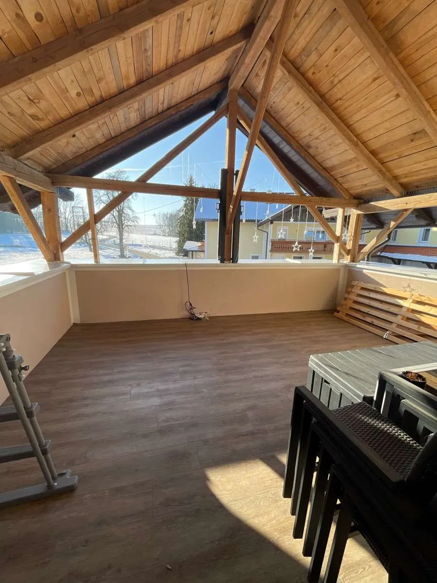 Charmantes 3 Generationenhaus mit Pool – pohled 3