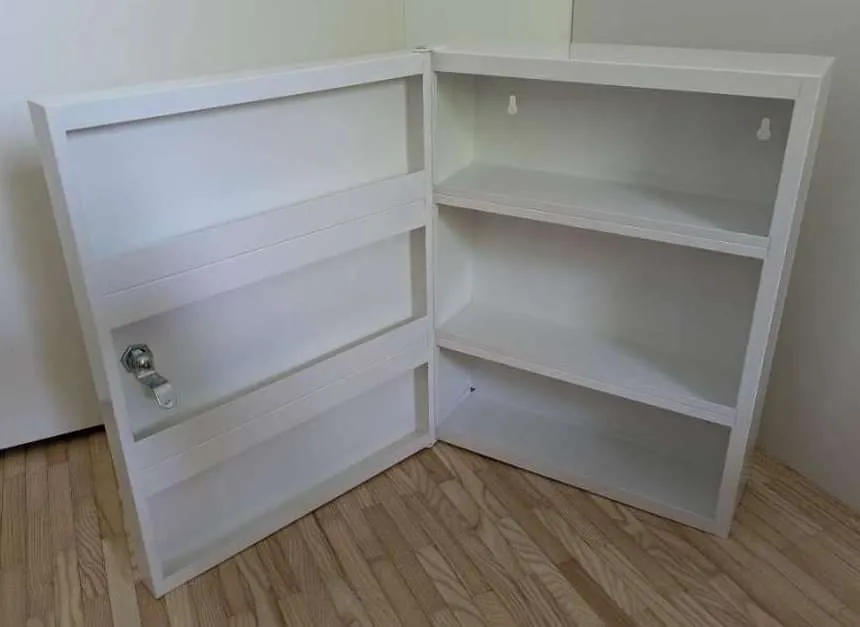 Ikea Medizinschrank Vintage, € 29,- (5071 Wals-Siezenheim)
