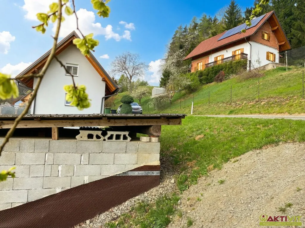 1.090 m² Grundstück in Kranach mit sonniger Lage im Ferienwohngebiet. - Ansicht 2
