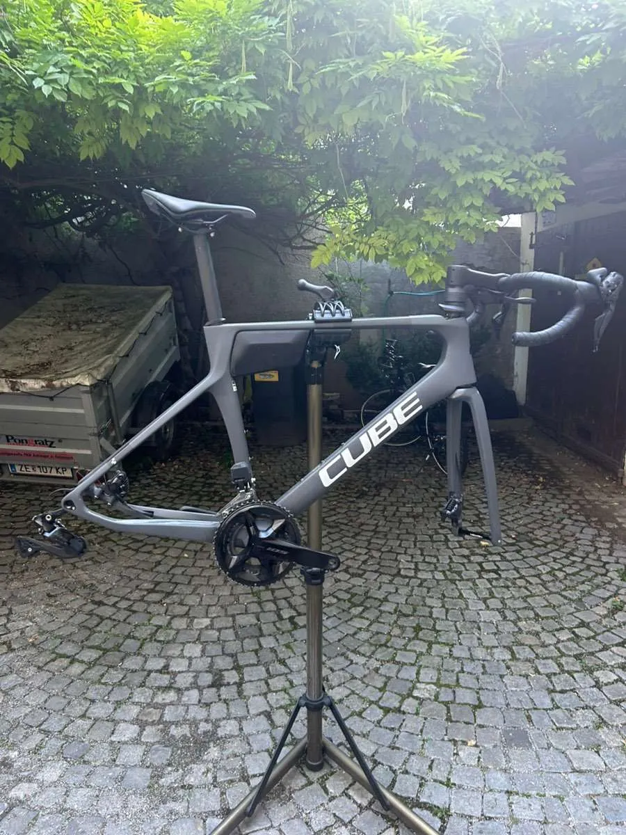 28 herren trekkingrad Airtracks Zoll Trekking Fahrrad TR.2870 Shimano Deore 30 x Gang RD-T6000 SGS Schwarz Mat - Rahmenhöhen 50cm und 55cm Thrashin Supply Co Dainese Blackjack 2 Gloves PSI:80