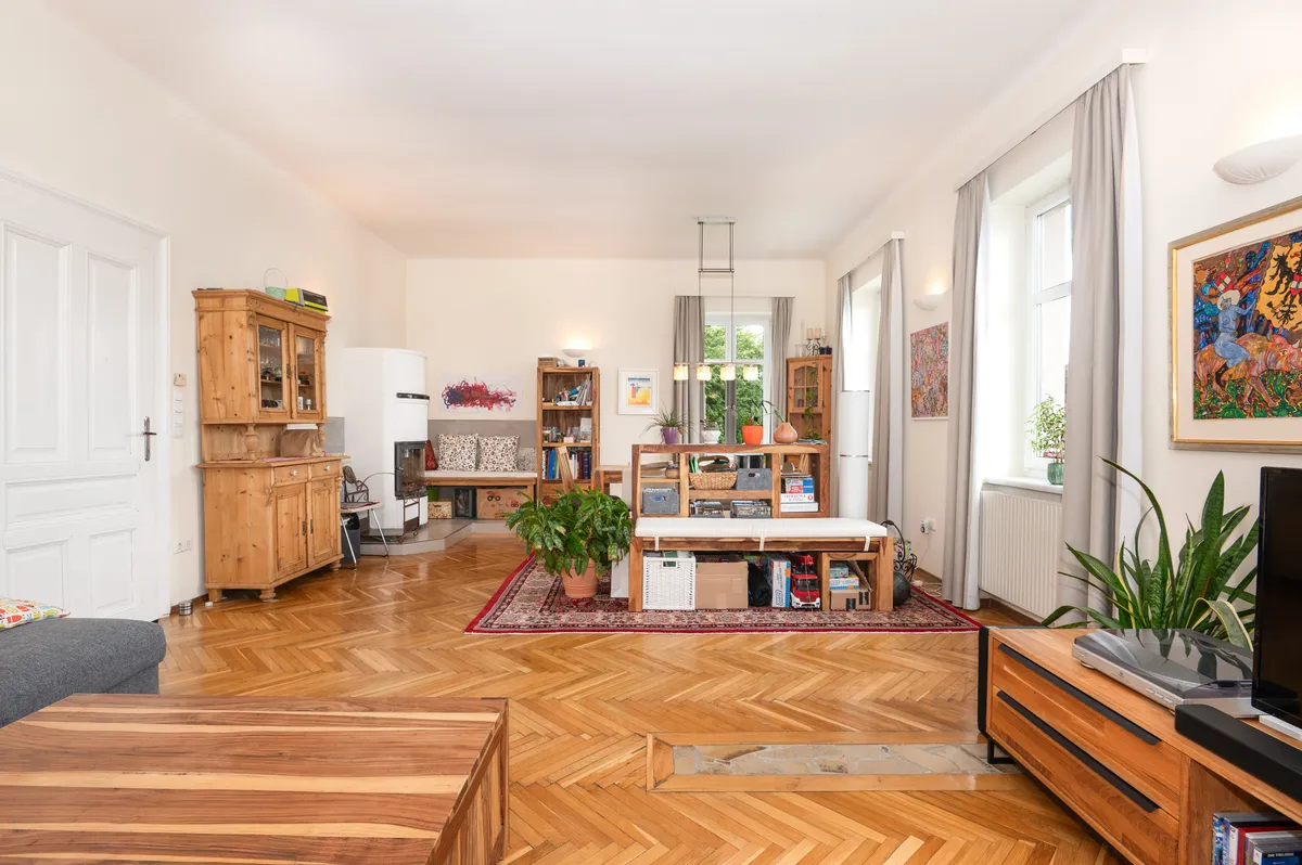 Charmante Liegenschaft mit Wintergarten und separatem Wohnbereich - Widok 3