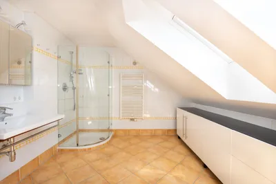 6-Zimmer-Haus kaufen in Baden – 221 m², € 490.000 – Bild 12 von 15