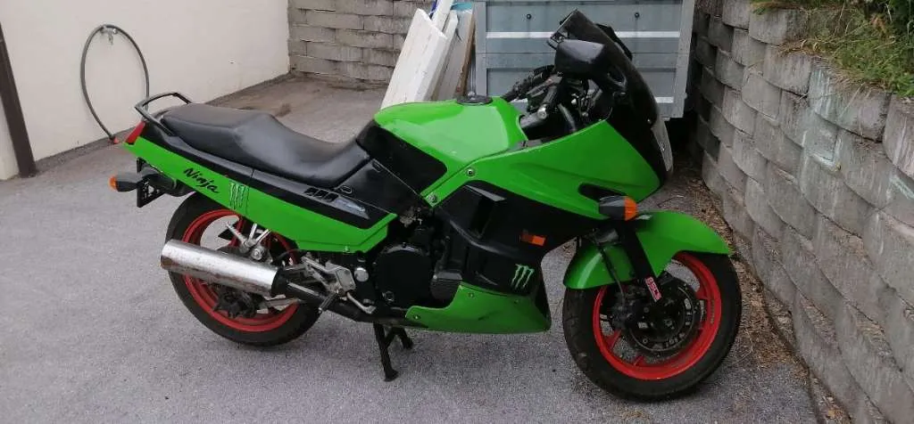 Kawasaki ZX