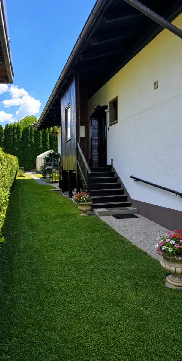 Charmanter Bungalow mit Vollkeller auf großzügigem Grundstück in Lendorf - Ansicht 2