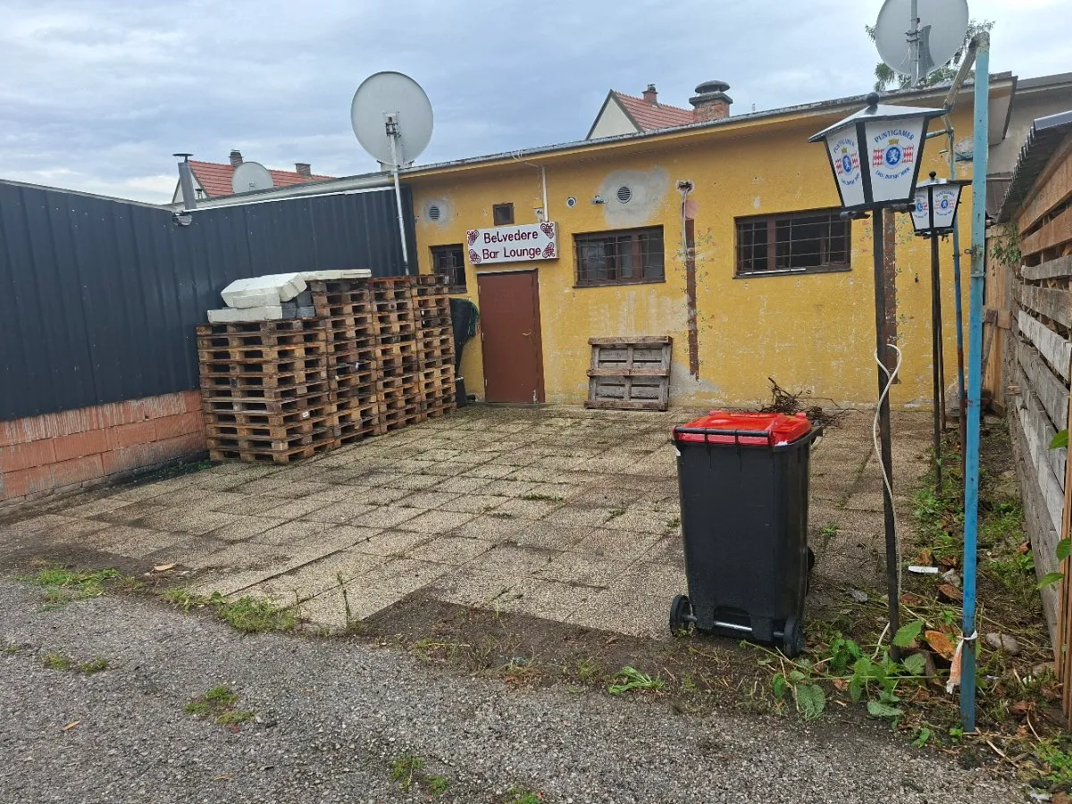 Geschäftslokal in guter Lage zu vermieten Attraktives Geschäftslokal mit vielseitigen Nutzungsmöglichkeiten Geschäftsfläche in zentraler Lage - sofort verfügbar Modernes Geschäftslokal mit guter Sichtbarkeit Geschäftslokal für Büro, Praxis - Ansicht 2