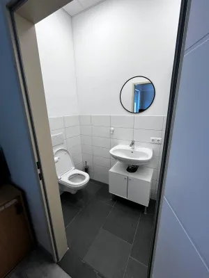 3-Zimmer-Gewerbeimmobilie mieten in Linz Land – 37 m², € 12 – Bild 5 von 12