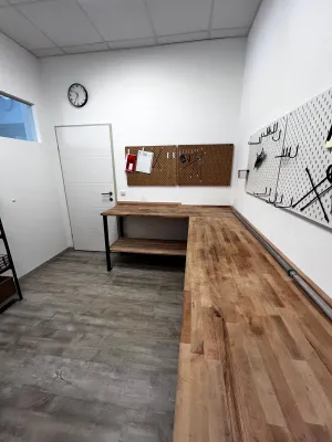 3-Zimmer-Gewerbeimmobilie mieten in Linz Land – 37 m², € 12 – Bild 2 von 12