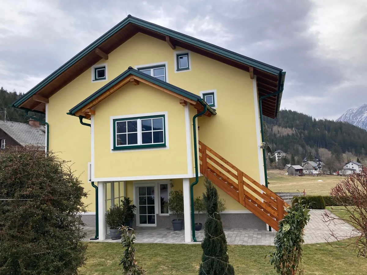 Wohnhaus mit zwei separaten Wohneinheiten - ideal für Familie & Vermietung - Widok 2