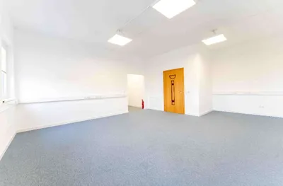 Gewerbeimmobilie mieten in Wels-Land – 161 m², € 1.700 – Bild 4 von 14