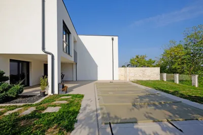4-Zimmer-Haus mieten in Linz Land – 133 m², € 2.972 – Bild 1 von 17