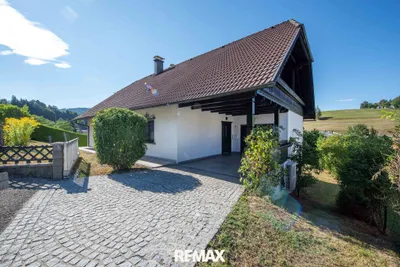 5-Zimmer-Haus kaufen in Gmunden – 166 m², € 490.000 – Bild 2 von 16