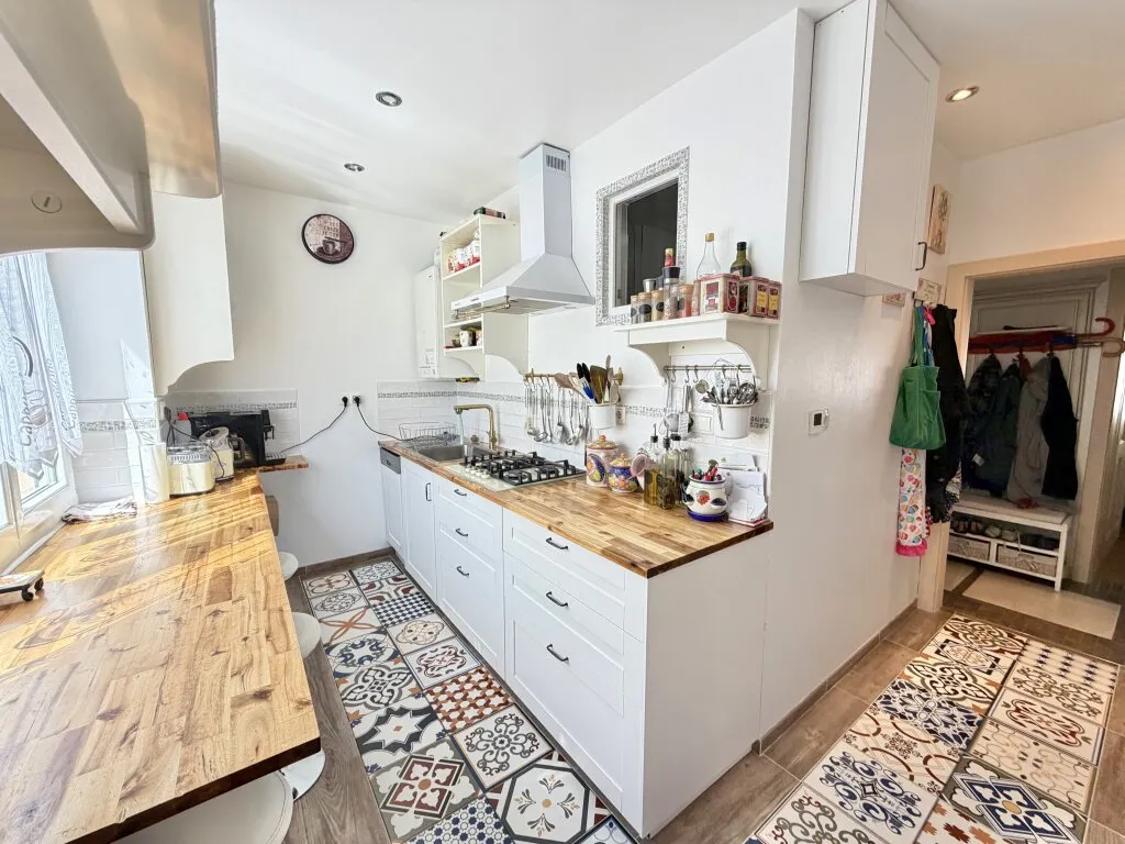 TRAUMKÜCHE inklusive | 3 Zimmer | 72 m² | Fußbodenheizung | Gartennutzung | Stellplatz | U-Bahn-Nähe, Wien