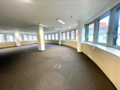 12-Zimmer-Gewerbeimmobilie mieten in Wien – 600 m², € 10.424 – Bild 3 von 17
