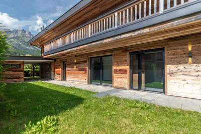 7-Zimmer-Haus mieten in Kitzbühel – 592 m², € 17.000 – Bild 2 von 14