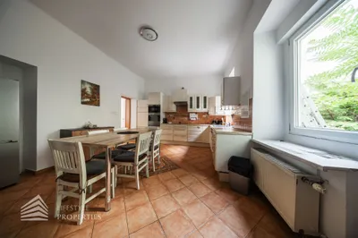 6-Zimmer-Haus kaufen in Wien – 153,22 m², € 950.000