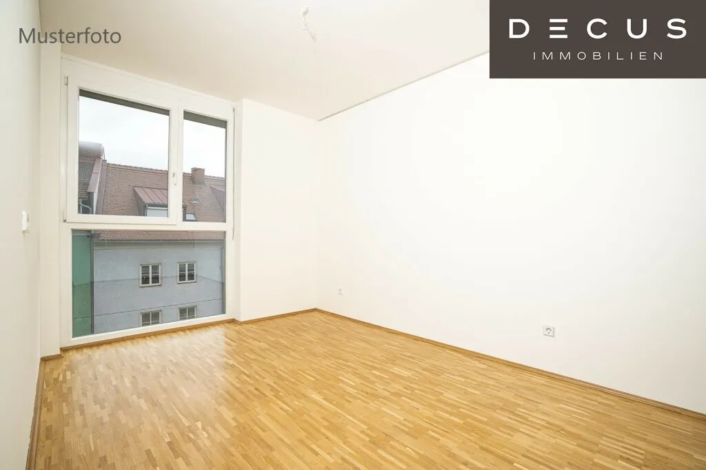 | NÄHE HAUPTBAHNHOF | ZWEI ZIMMER | BALKON IN DEN INNENHOF – pohled 2