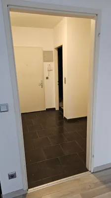 2-Zimmer-Wohnung mieten in Linz Land – 30 m², € 512 – Bild 2 von 7