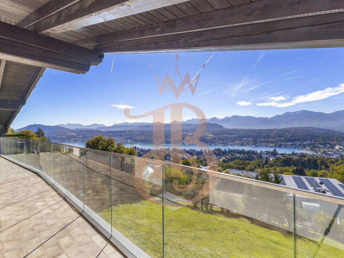 IHR LOGENPLATZ ÜBER DEM WÖRTHERSEE - Viel Grund. atemberaubender Ausblick. absolute Privatsphäre