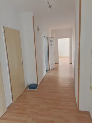 8-Zimmer-Wohnung mieten in Zwettl – 100 m², € 650 – Bild 4 von 8