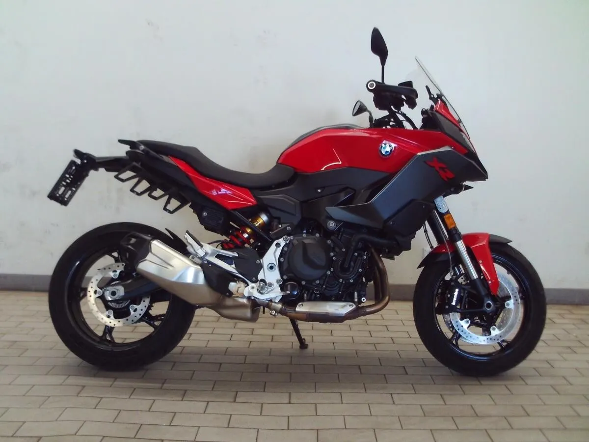 BMW F 900 XR