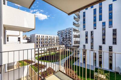 ADELE * 2-Zimmerwohnung mit großem Balkon - inkl. Fitnessstudio, Pool & Gemeinschaftsdachterrasse!