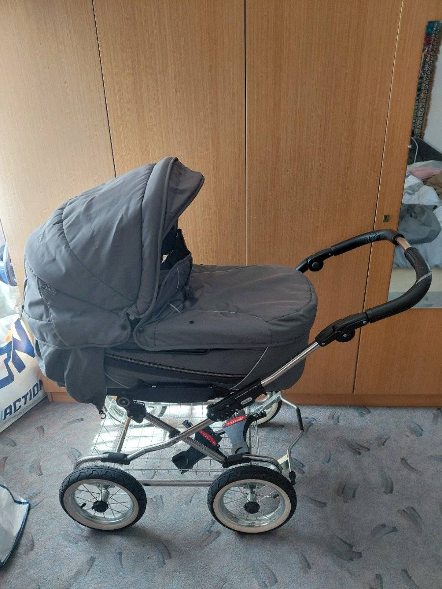 Kinderwagen Emmaljunga,  0,- (6591 Grins) - willhaben