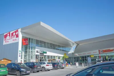 Gewerbeimmobilie mieten in Wien – 125 m², € 14