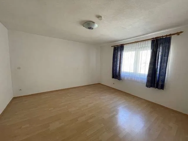 Neuwertiges Wohnhaus mit 2 Einheiten im Gailtal! - Ansicht 3
