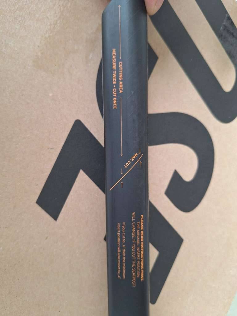 Rose D-shape Sattelsttze Carbon,  40,- (4150 Rohrbach in Obersterreich)  - willhaben