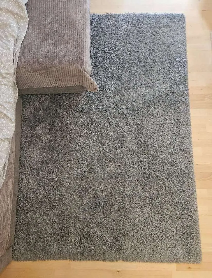 IKEA Hampen Teppich grau 133x195, € 5,- (4020 Linz)