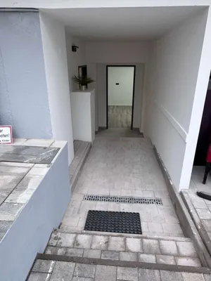 5-Zimmer-Gewerbeimmobilie mieten in Mödling – 100 m², € 1.500 – Bild 2 von 42