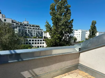 Uneinsichtige DG Wohnung mit 11m² Dachterrasse, 9. Bezirk – Bild 2