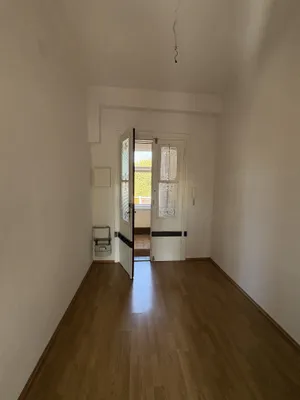 Großzügige 4-Zimmer-Altbauwohnung mit ca. 103 m² in 1140 Wien – Bild 2