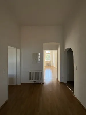 Großzügige 4-Zimmer-Altbauwohnung mit ca. 103 m² in 1140 Wien – Bild 3