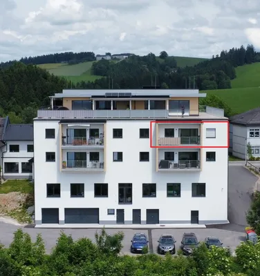 2-Zimmer-Wohnung mieten in Perg – 90 m², € 950 – Bild 1 von 24