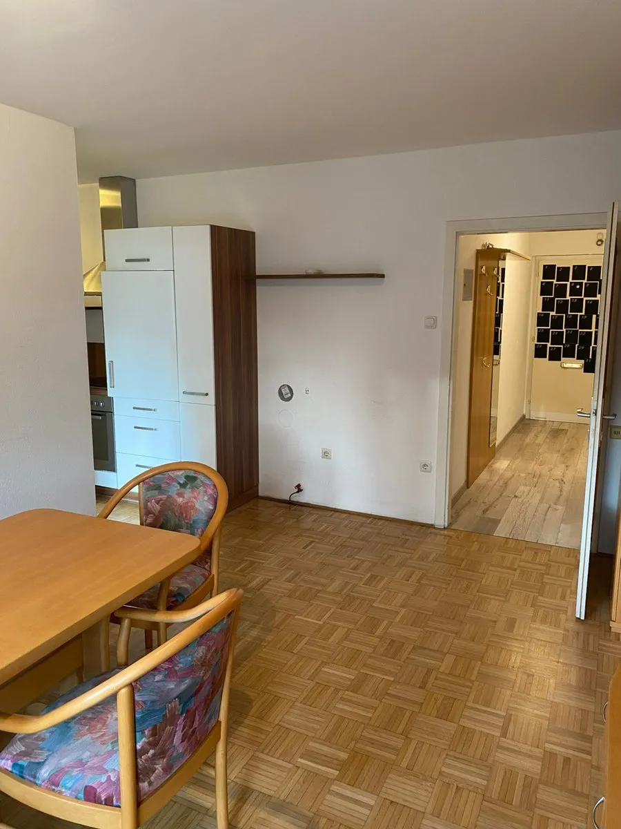 2-Zimmer-Wohnung in Bad Leonfelden - zentrale Lage mit Loggia – pohled 2