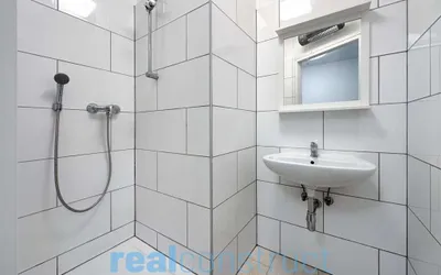 2-Zimmer-Wohnung kaufen in Baden – 36,32 m², € 99.900 – Bild 8 von 29