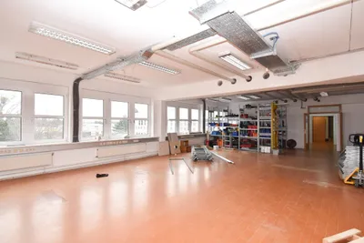 Gewerbeimmobilie mieten in Wien – 148 m², € 7 – Bild 7 von 11