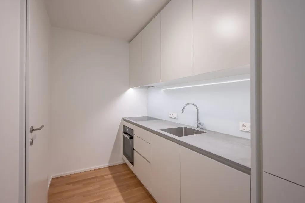 ++NEU++ Stilvolle 2-Zimmer-Wohnung mitten im Herzen der Stadt (1/15) - Ansicht 2