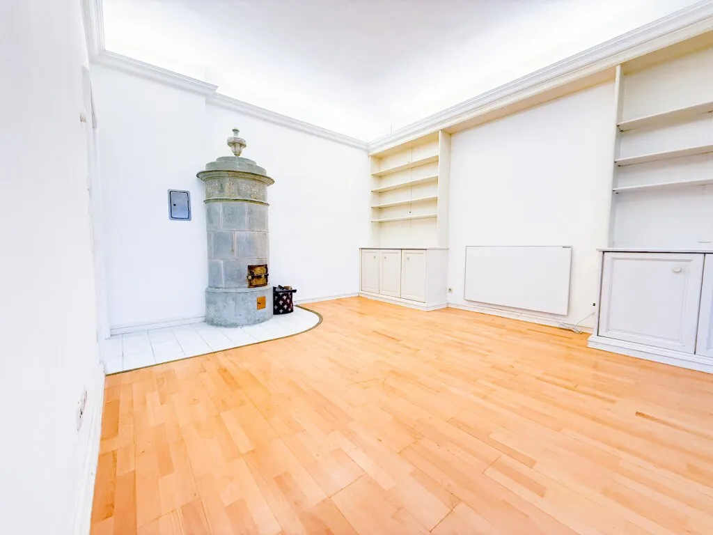 Frisch sanierte 4 Zimmer WG-Wohnung in toller Lage - Ansicht 3