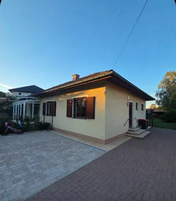 2-Zimmer-Haus mieten in Baden – 92 m², € 1.499 – Bild 1 von 19