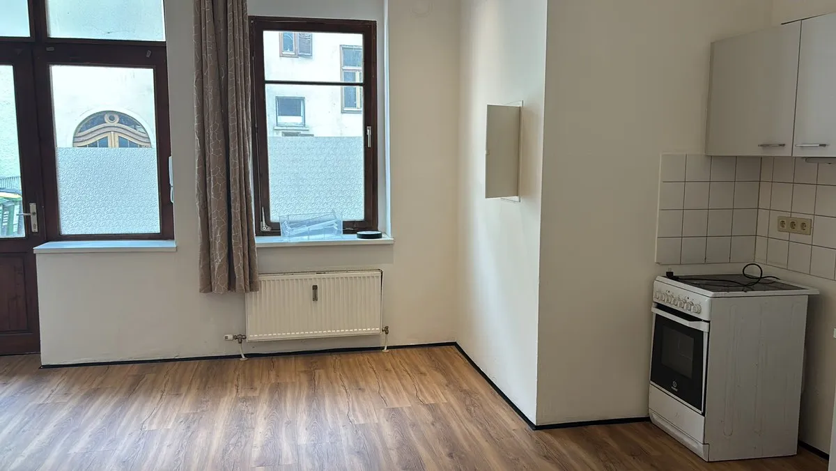 Zentrale Einzimmer-Wohnung ab sofort zu vermieten - Widok 2